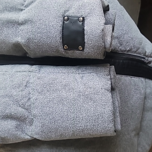 Badgley Mischka grey down coat w size L - Picture 10 of 10